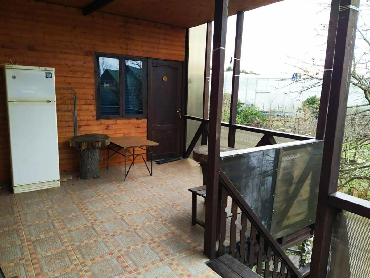 Guest house Lev Pizunda Extérieur photo