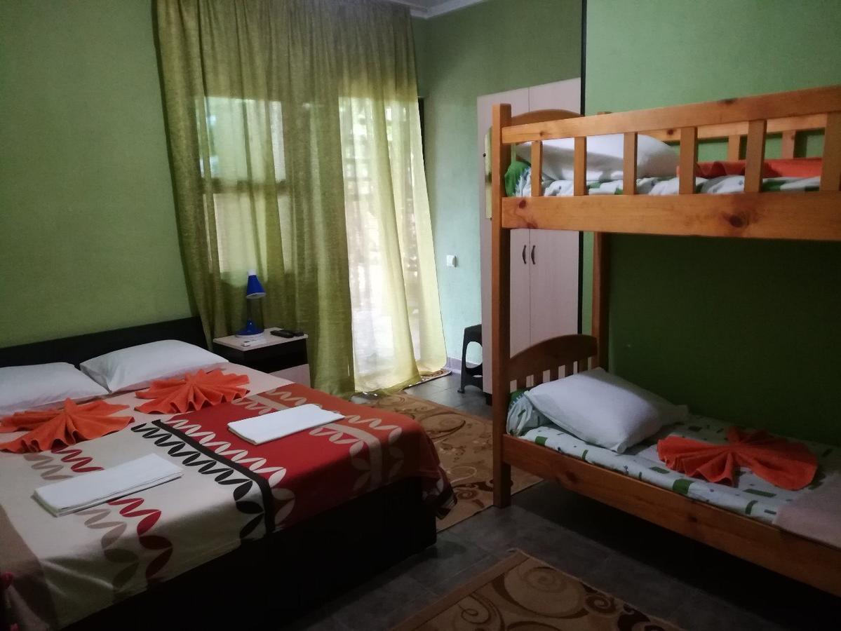 Guest house Lev Pizunda Extérieur photo