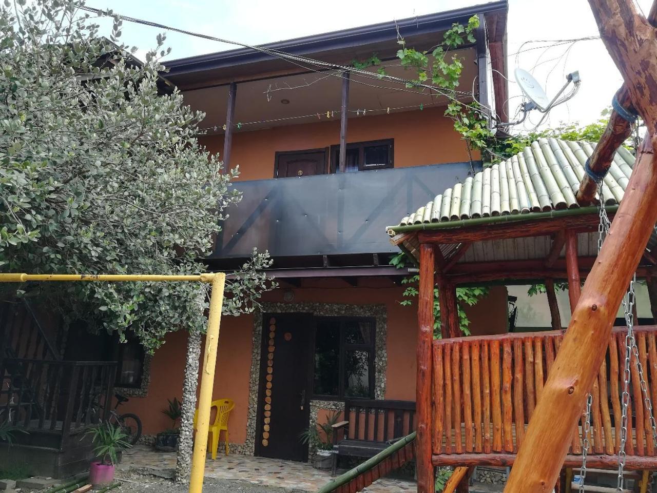 Guest house Lev Pizunda Extérieur photo
